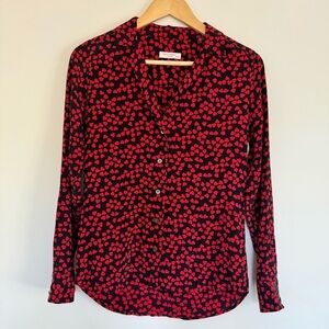 Equipment heart read & Black Silk button-up shirt Size: XS